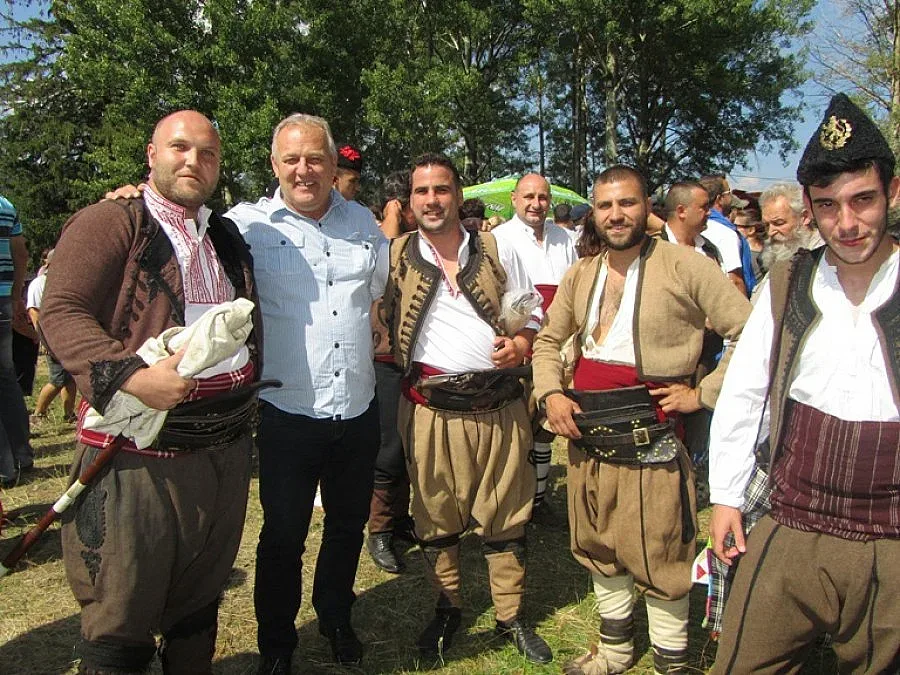 Над 15000 се събраха на събора в Гела