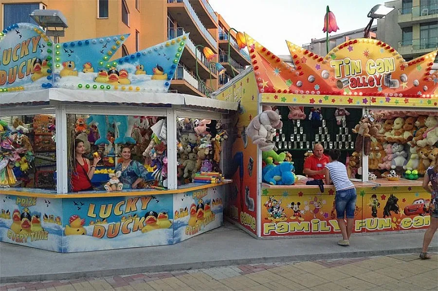 Туристи летят с бустер-ракети в Слънчев бряг