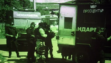 Съдът остави в ареста седем души от „групата за убийства"