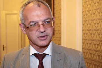 Намаля държавният рекет над бизнеса