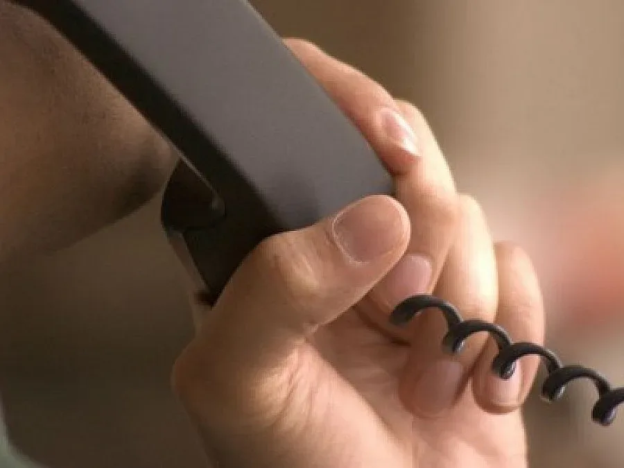 Закопчаха „ало”-измамник в крачка