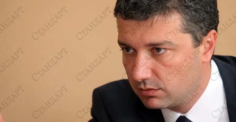 Стойнев отчете тежкото състояние на енергетиката  