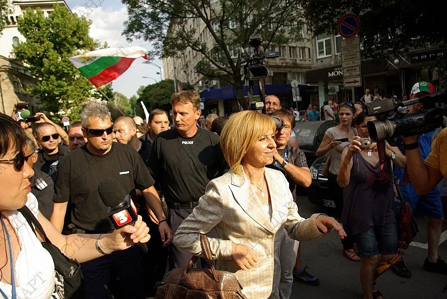 Мая Манолова: Протестите не предлагат алтернатива