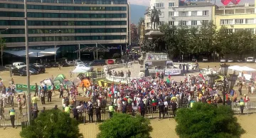 Протест "на кафе" и в последния работен ден на депутатите