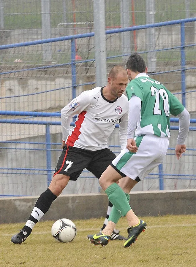 Пеев: Не знам как се пие литър водка сутрин