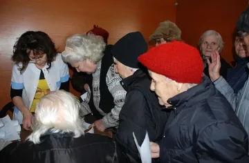 Пенсионери искат социална кухня и за уикенда във Велико Търново