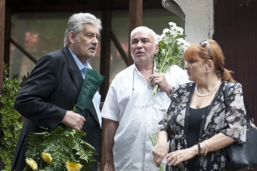 "Моление" за Найден