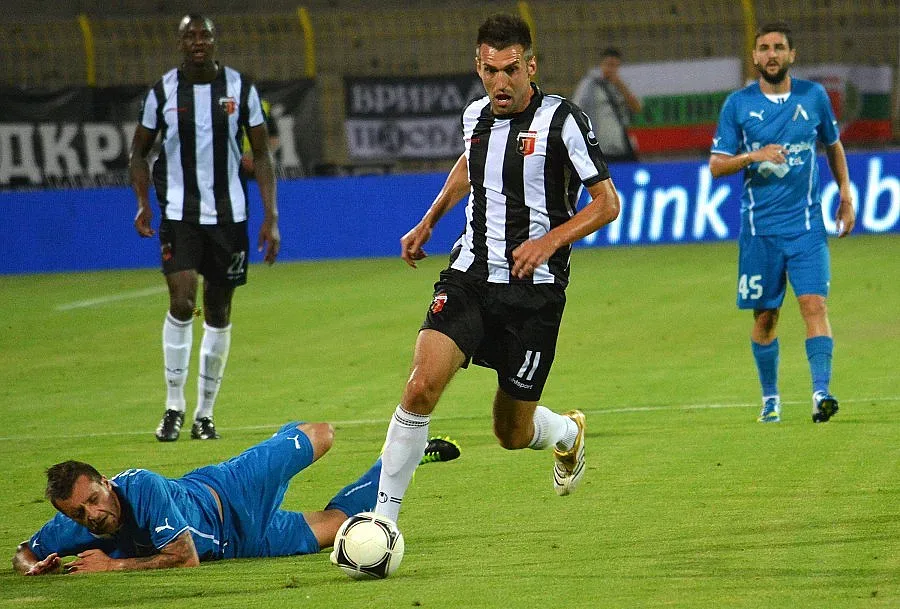 Камбуров: Малките удрят големите