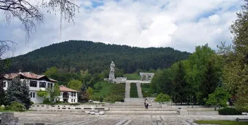 Ще правят Алея на Войнската слава в Карлово