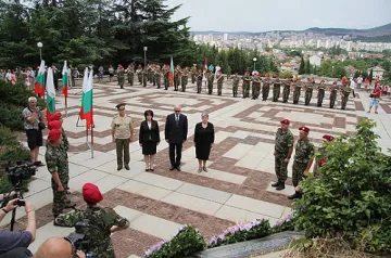 Старозагорци почетоха подвига на защитниците на града