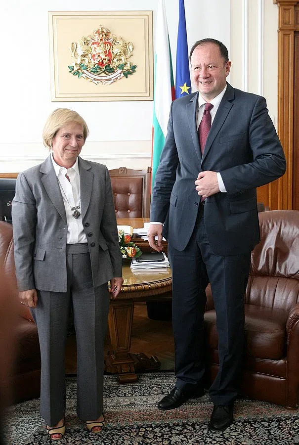 Миков се срещна с посланика на САЩ