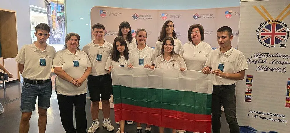 МОН похвали българските ученици. Грабнаха медали и грамоти