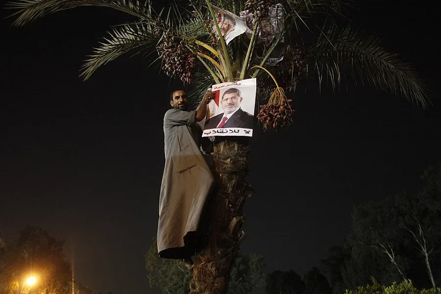 Аштън: Мурси е добре 