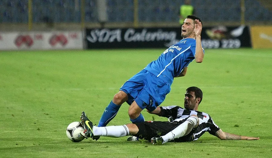 Сираков: Футбол със страх не се играе