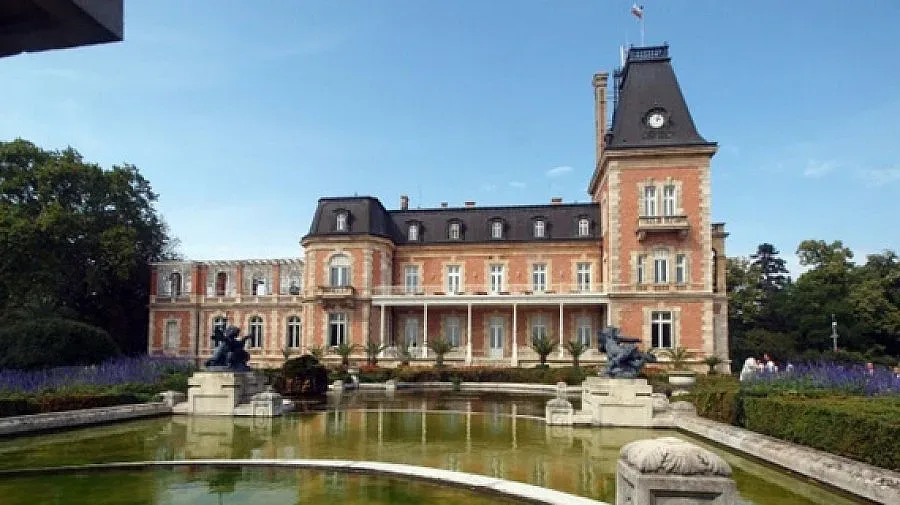 130 лв. за нощ в най-евтиното бунгало, 5 бона е сватбата