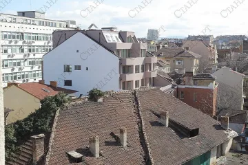 Саксии във входа вдигат цената на апартаментите