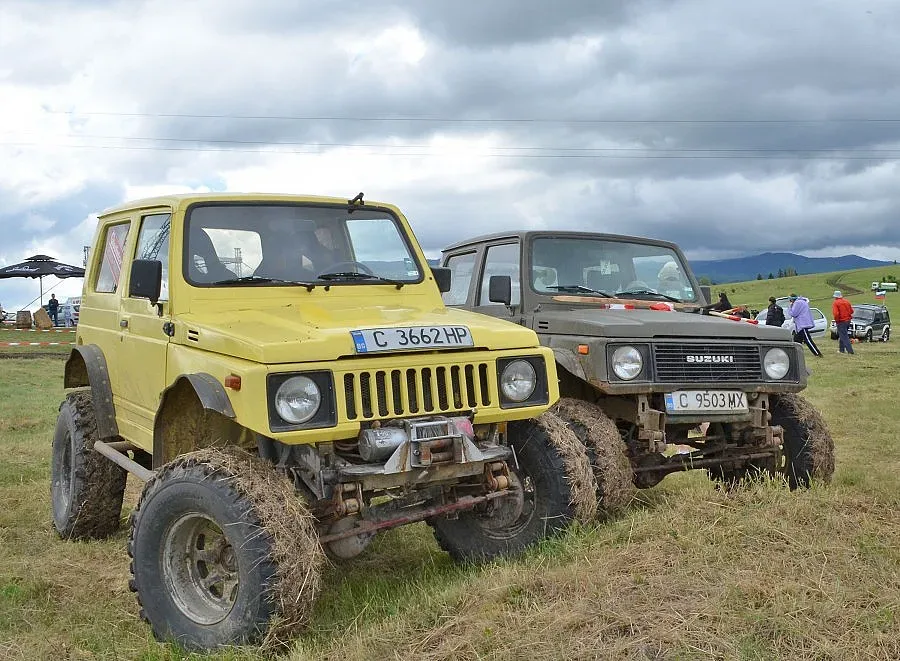 4-годишен тракторист шашна катаджиите