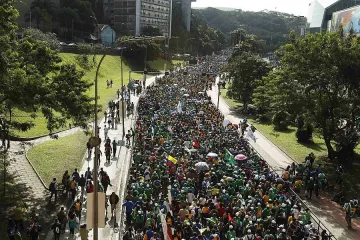 Папата: Вярата в Исус е като футбола