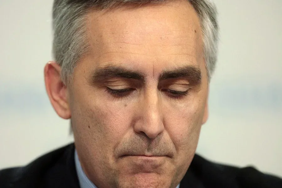 Сименс гони директора си