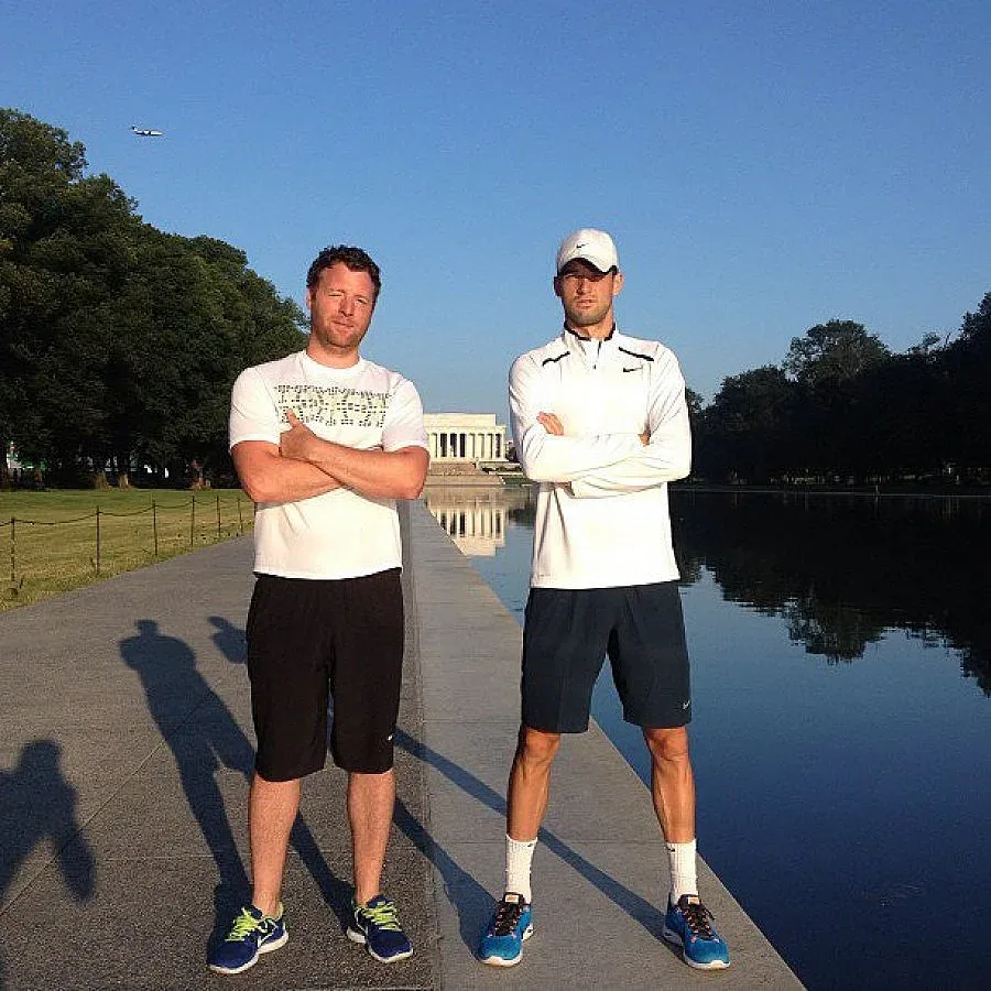 Гришо среща стар дует познайници 