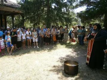Кмет катери с колело еленския балкан