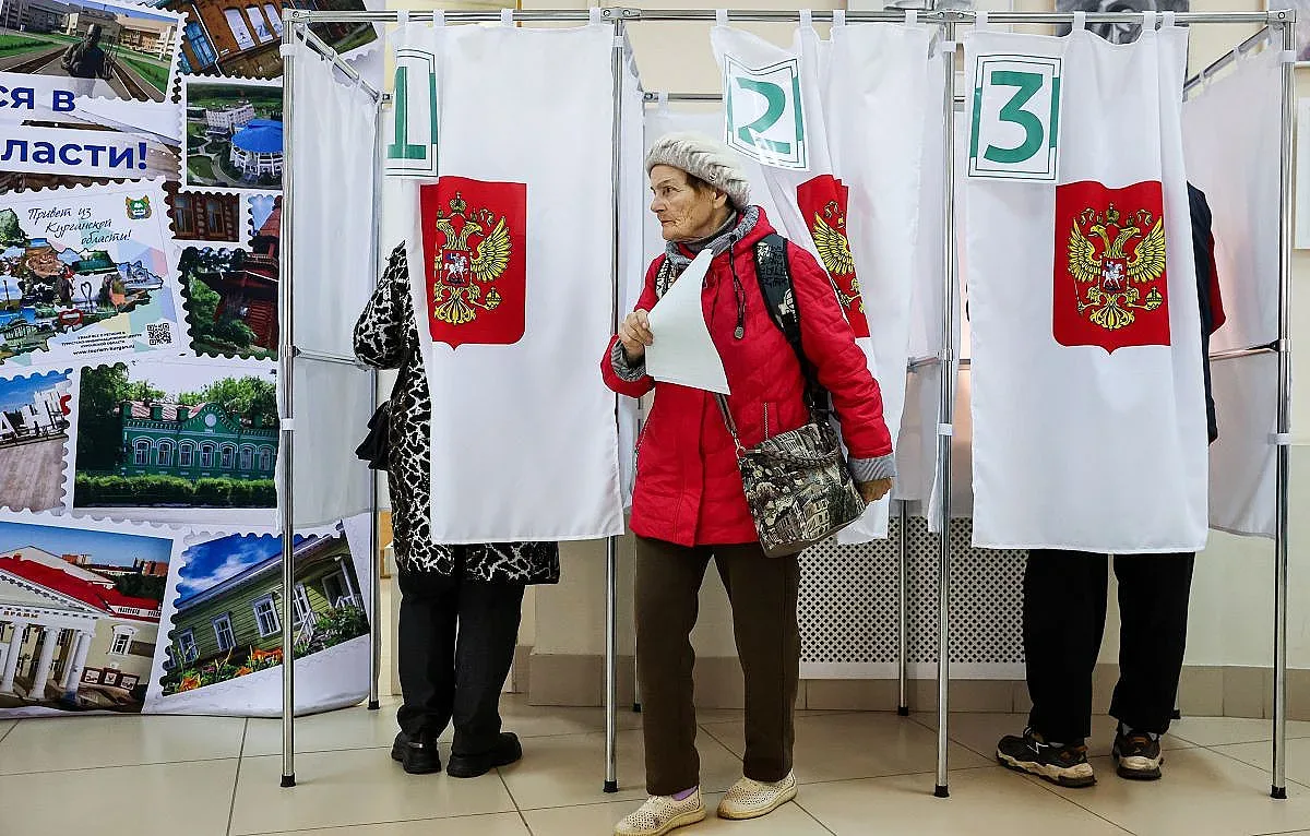 Партията на Путин мачка на местните избори в цяла Русия