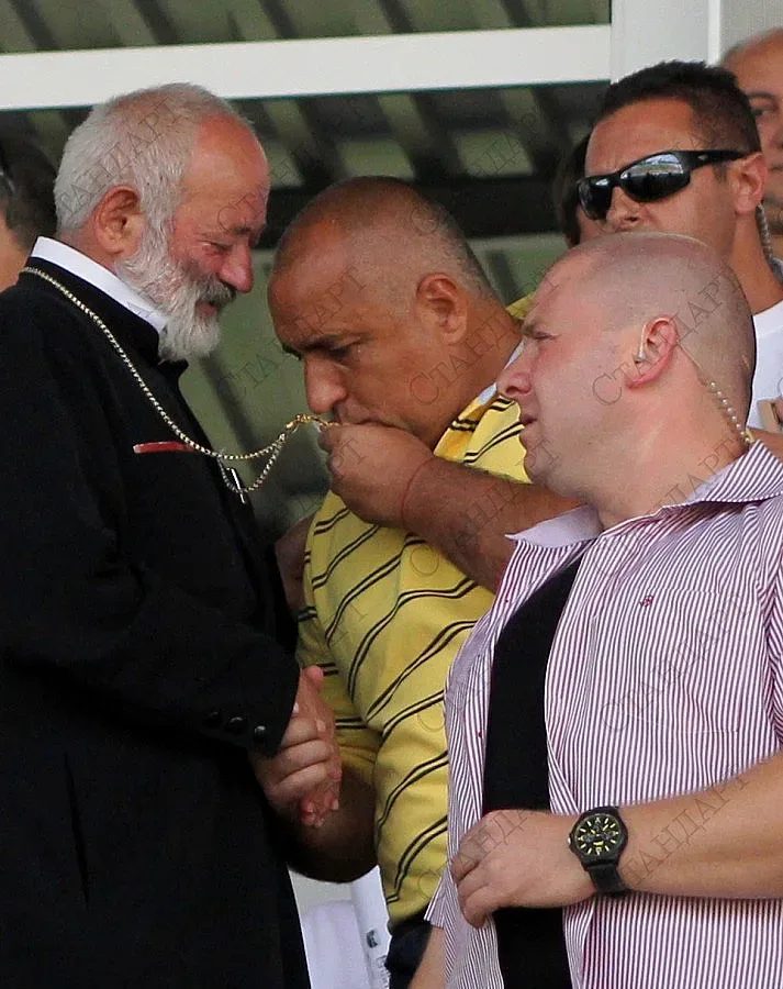 Бойко: Станишев ми знае телефона