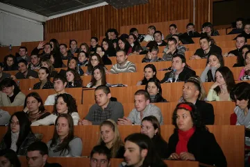 Финанси и контрол - най-желани в УНСС
