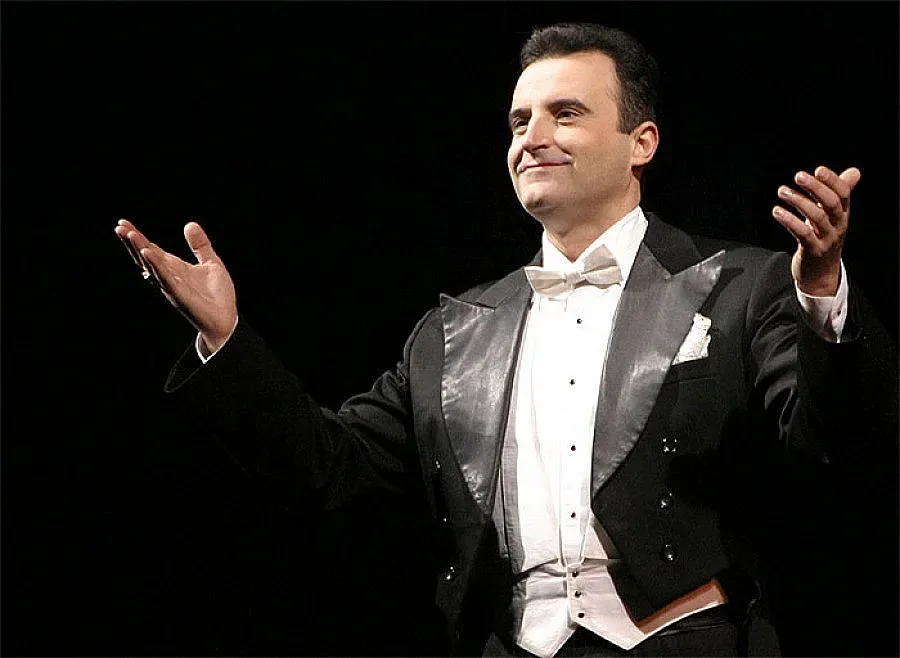 Марио Николов стана шеф на Оперетата