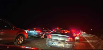 Кошмар на пътя за София. Катастрофи причиниха сериозни тапи (Обновена)