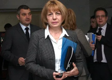 Фандъкова: Политическите партии не могат да ме оценяват