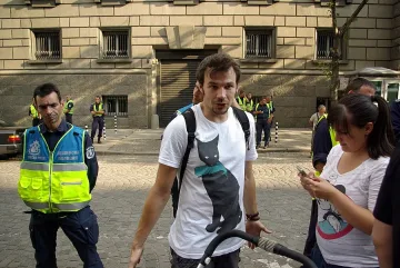 Ивайло Захариев заклещи депутати