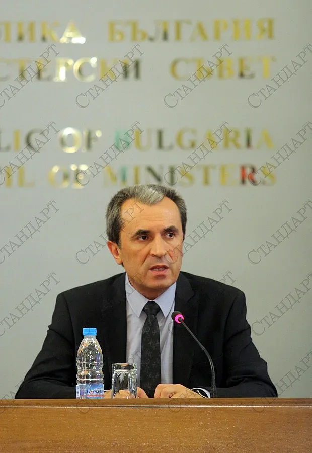 Кабинетът ще търси обществено съгласие и диалог