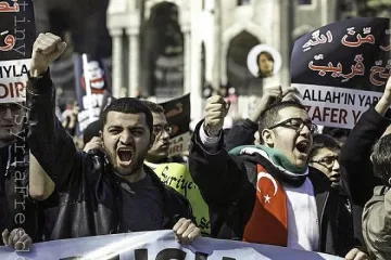 Турция: На 27 юли животът в град Измир замира  