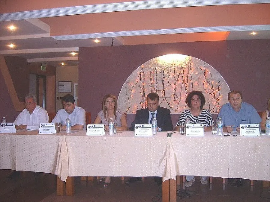 Източните Родопи се представят на туристически борси