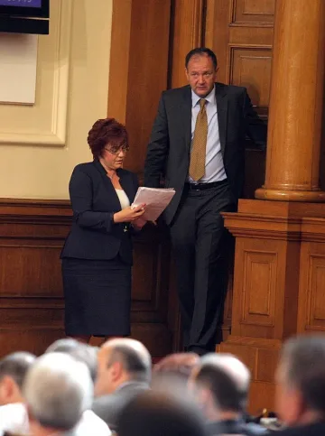 Миков: Направих призив, а не заповед и решение 