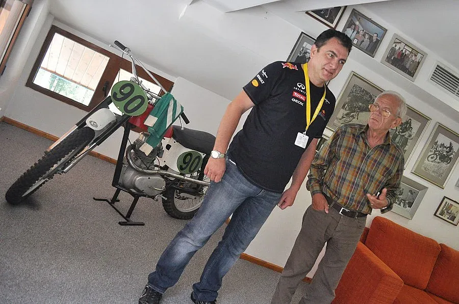 Елвис спечели първото еко рали