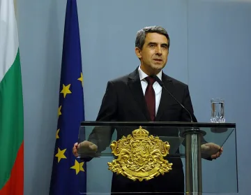 Президентът апелира за мирен протест