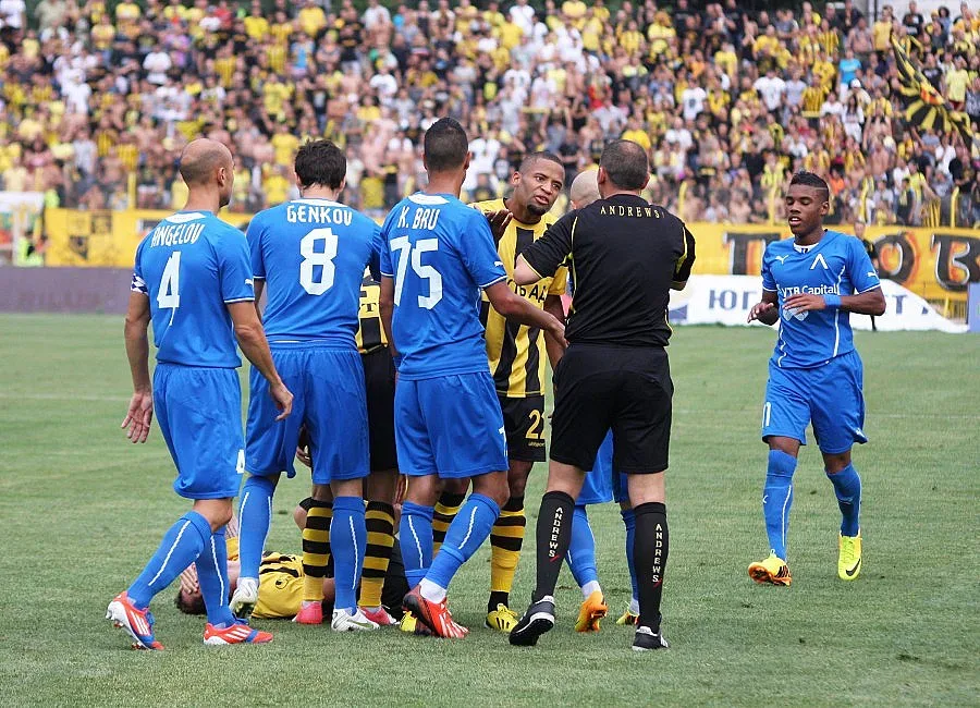 "Левски" глоби само Родригес