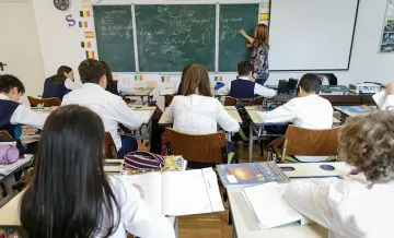 Учителите на бунт в Румъния. Бойкотират учебната година