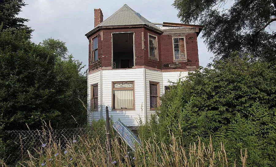 Продаваме ниви, купуваме дом