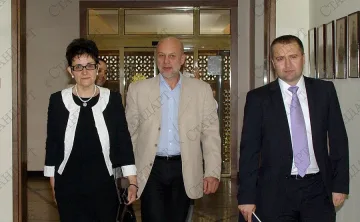 Улесняват компаниите да погасяват дългове