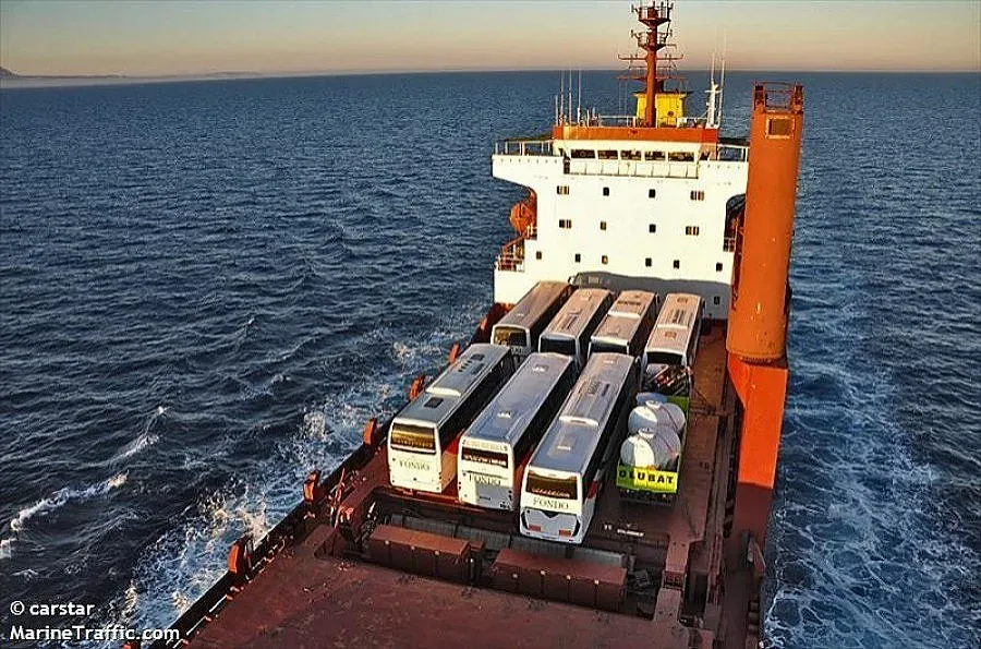 Освободиха още трима моряци от "кокаиновия кораб"