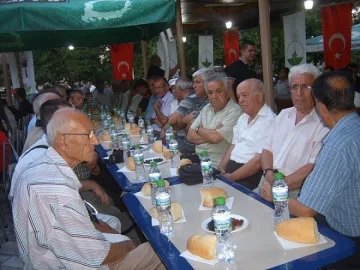 Ифтар събра мюсюлмани и християни в Кърджали