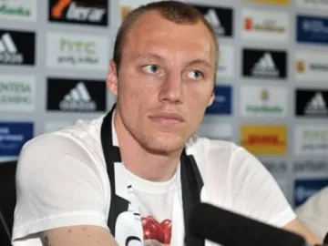 Иван Иванов: Всичко с Базел приключи, мисля за Партизан 