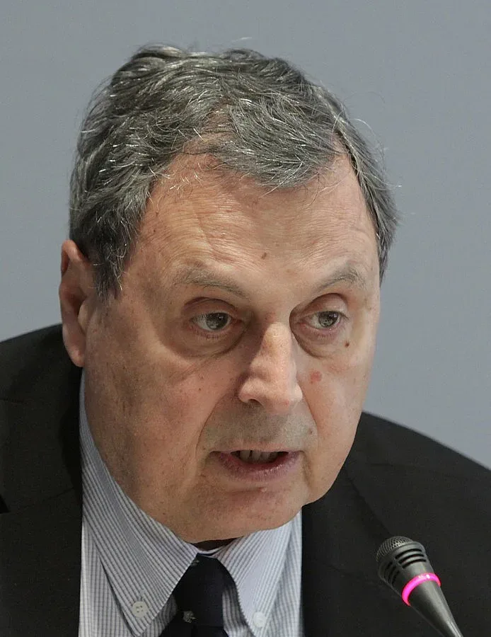 Данев: Няма нищо страшно в тегленето на заем