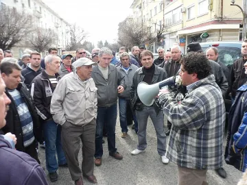 Изплащат последни дължими заплати на работници от ОЦК