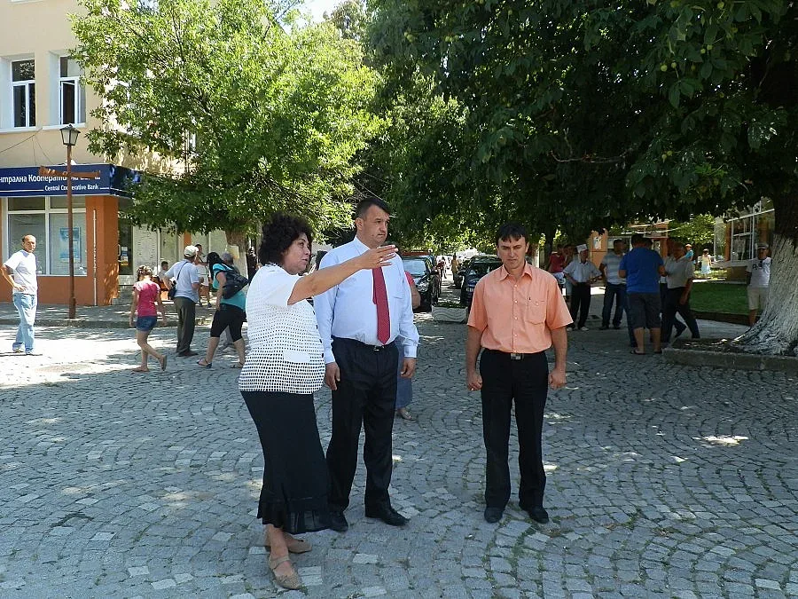 Бисер Николов се заема с необитаемите военни жилища в Крумовград