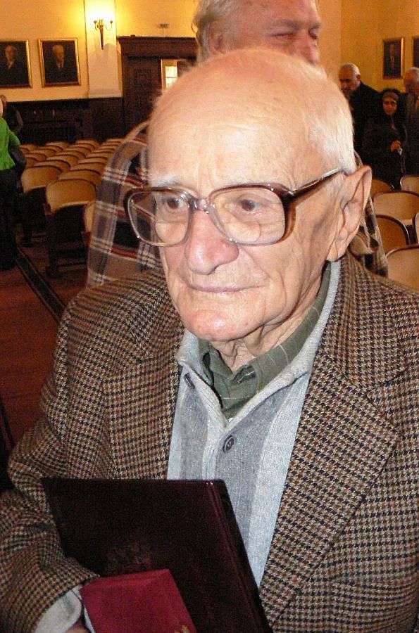 Радой Ралин и Валери Петров взимат името на майка си