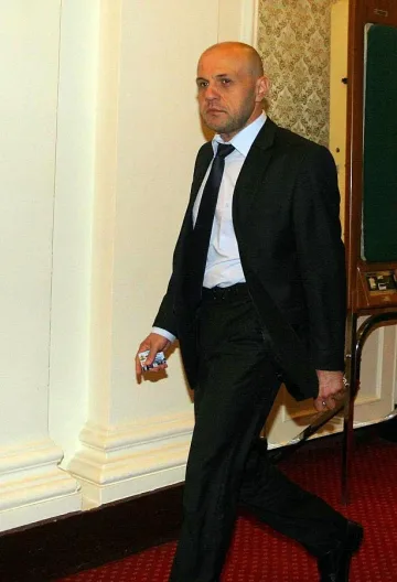 Дончев: Някой е заблудил Орешарски за проектите пред ЕК